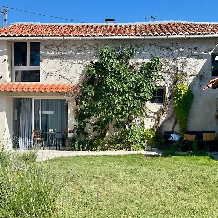 度假居 La Mariniere - Proche De St Jean D'angely